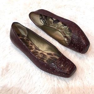 Sam Edelman women’s burgundy Flats size 9.5